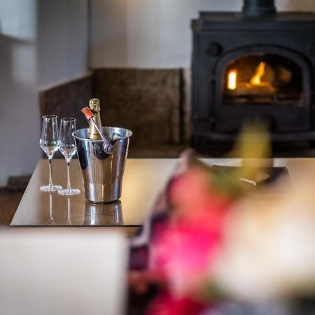 Beautiful Grade 2 Listed Building - West Wing Villa Bowness-on-Windermere Bagian luar foto