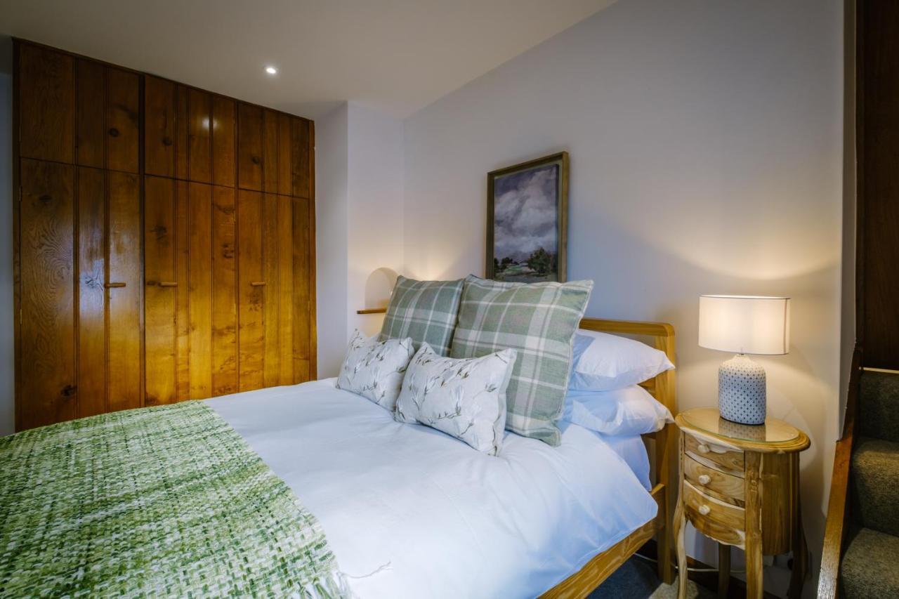 Beautiful Grade 2 Listed Building - West Wing Villa Bowness-on-Windermere Bagian luar foto